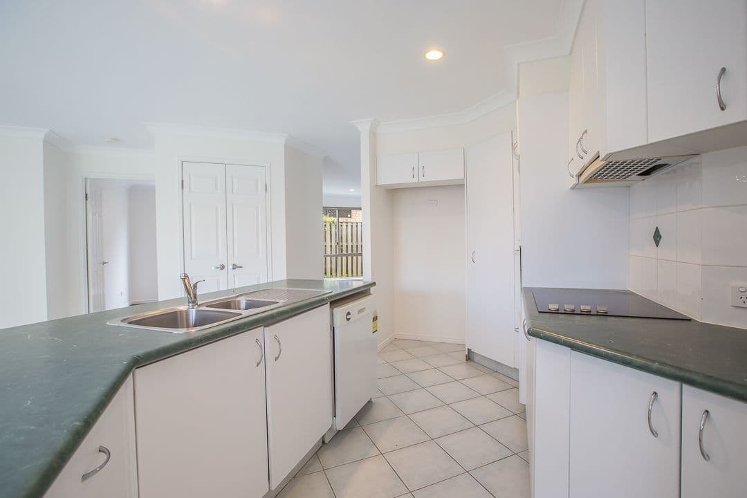 3 Gillin Place, Ormeau QLD 4208, Ormeau - Thumbnail 3