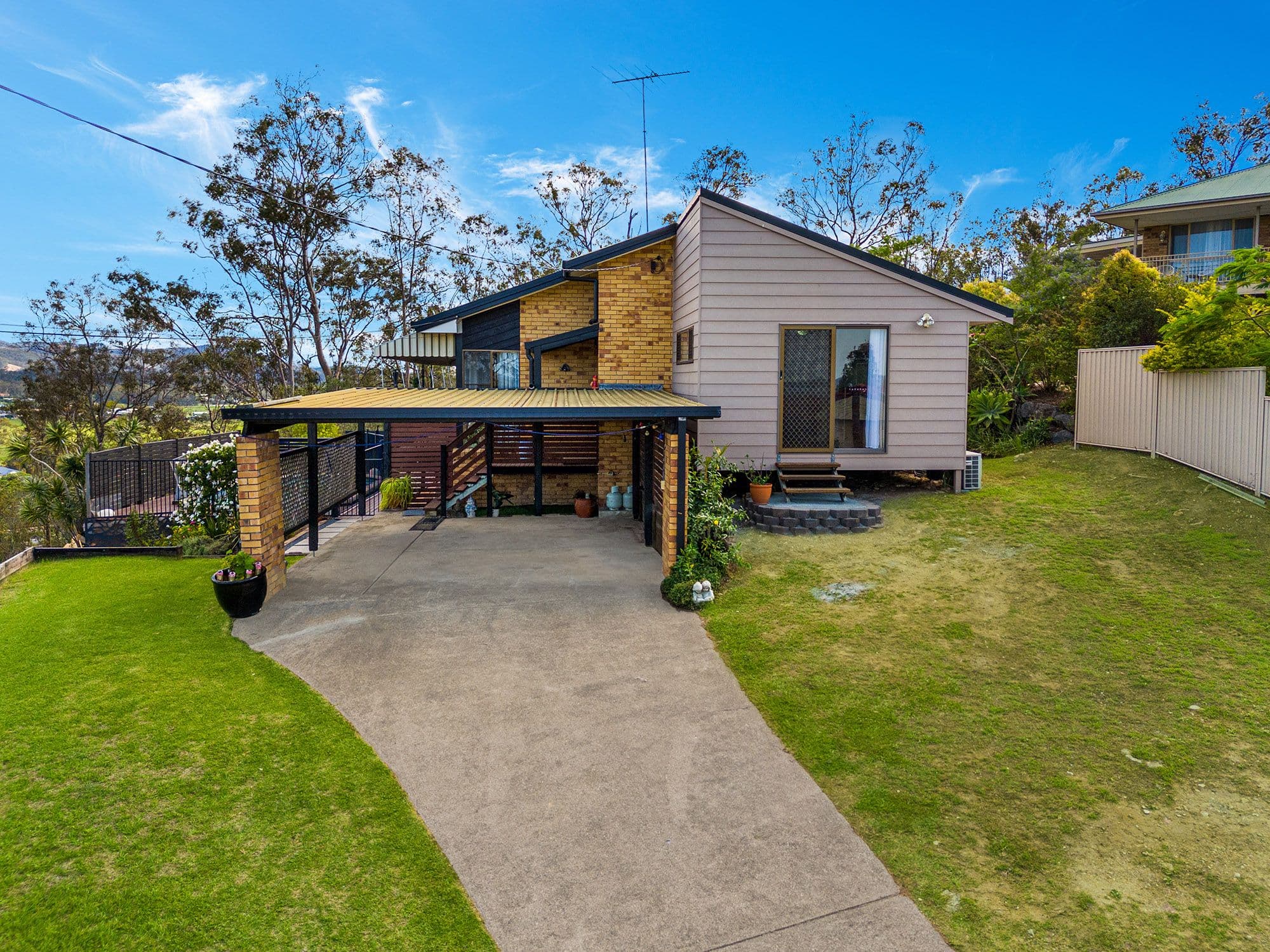 20 Manning Court, Mount Warren Park QLD 4207, Mount Warren Park - Thumbnail 2