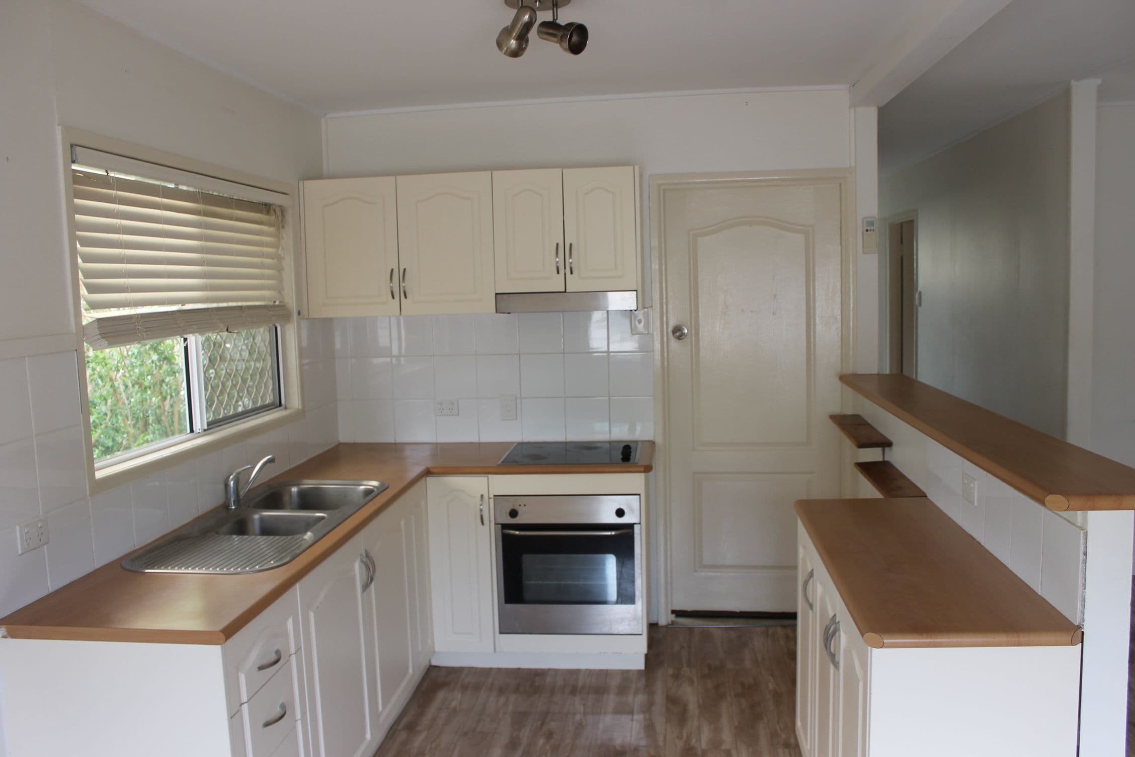 8 Nearhos Street, Dalby QLD 4405, Dalby - Thumbnail 2
