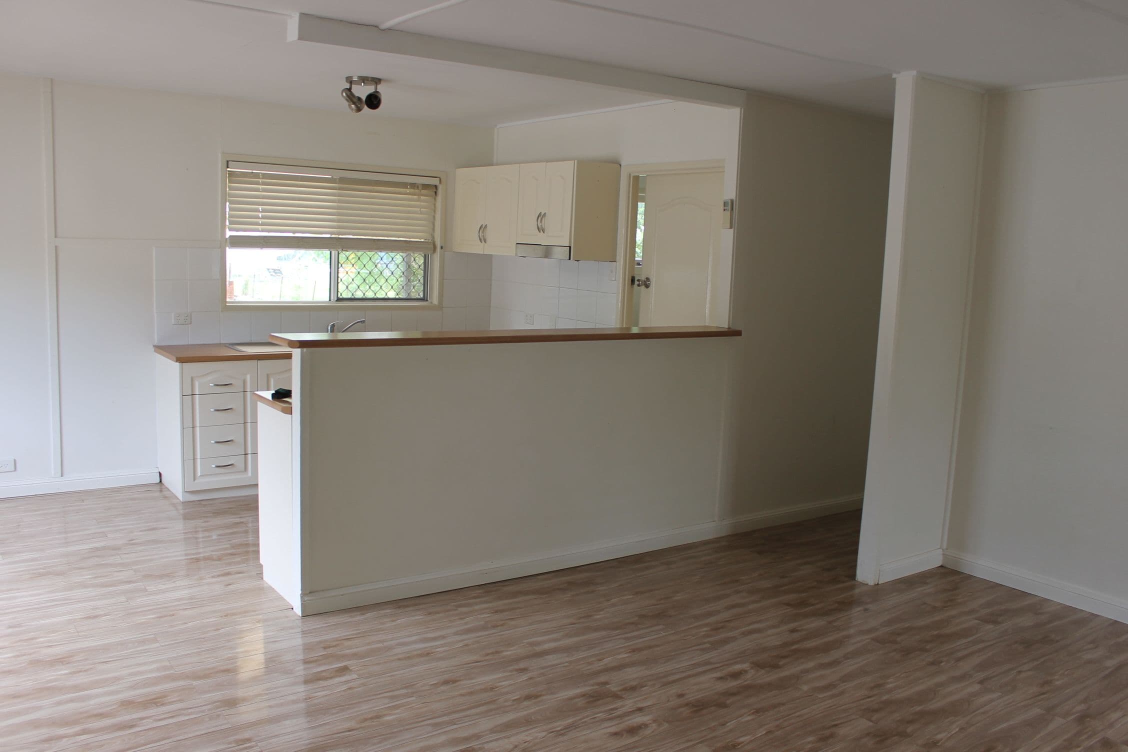 8 Nearhos Street, Dalby QLD 4405, Dalby - Thumbnail 3