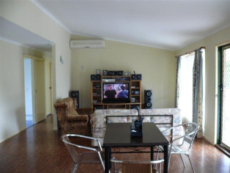 13 Cassandra Crescent, Urangan QLD 4655, Urangan - Thumbnail 3