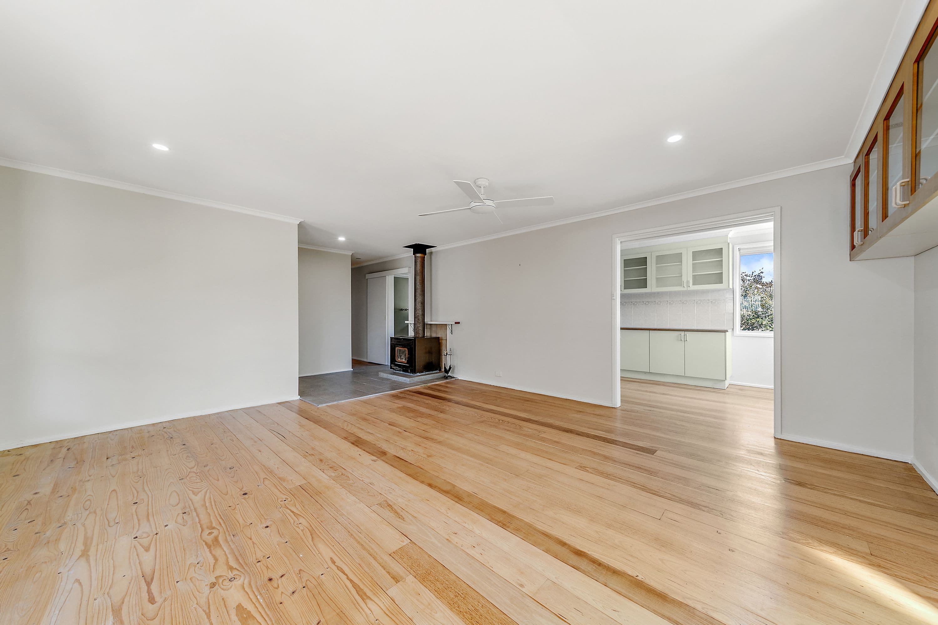 12 Chuculba Crescent, Giralang ACT 2617, Giralang - Thumbnail 2