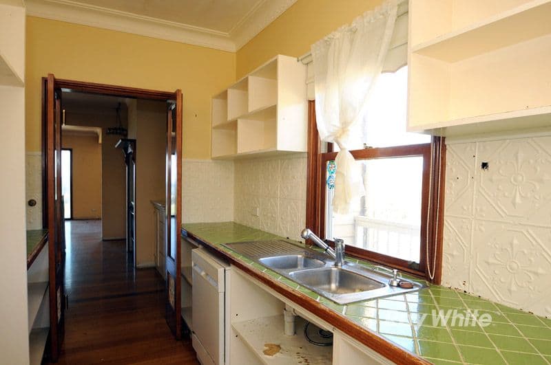 37 Wayland Court, Diamond Creek, Diamond Creek - Thumbnail 4