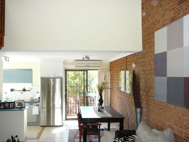 62  Macaulay Street, COORPAROO QLD 4151, Coorparoo - Thumbnail 3