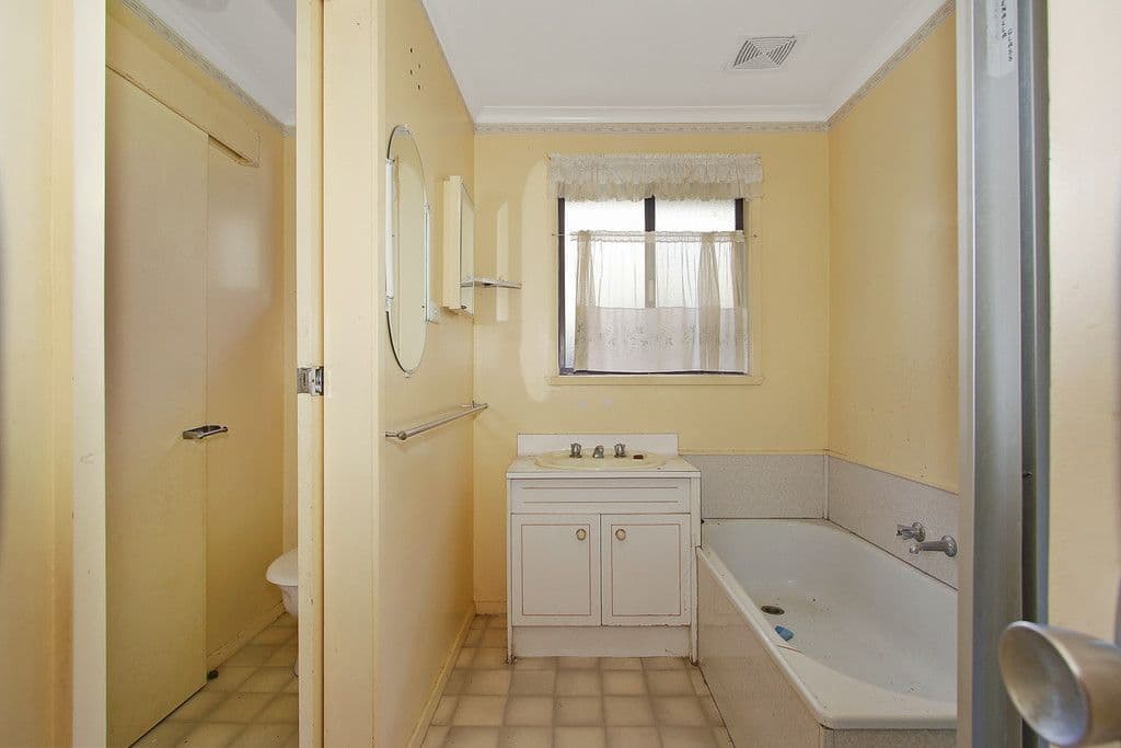 29 Barrington Street, Benalla VIC 3672, Benalla - Thumbnail 7