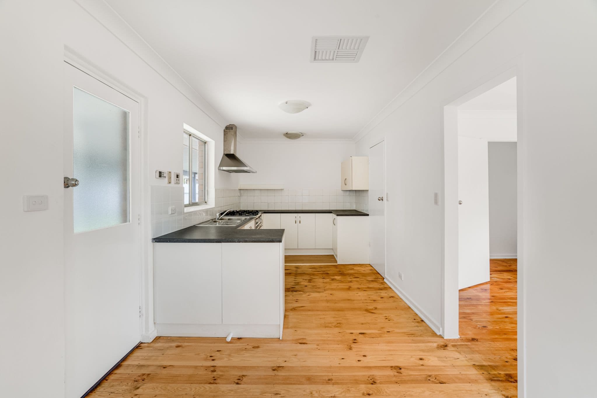 28 Collins Parade, Hackham SA 5163, Hackham - Thumbnail 6