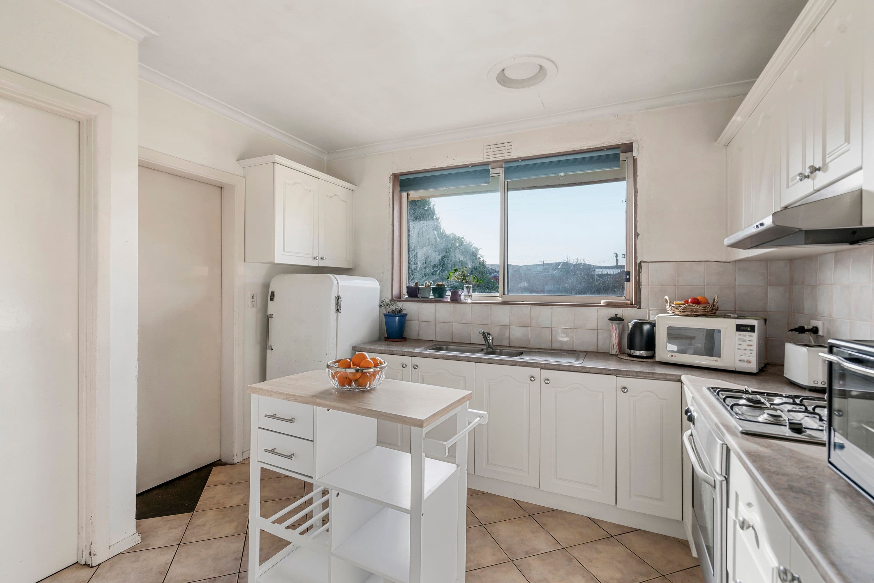 7 Saunders Street, Clayton South VIC 3169, Clayton South - Thumbnail 4