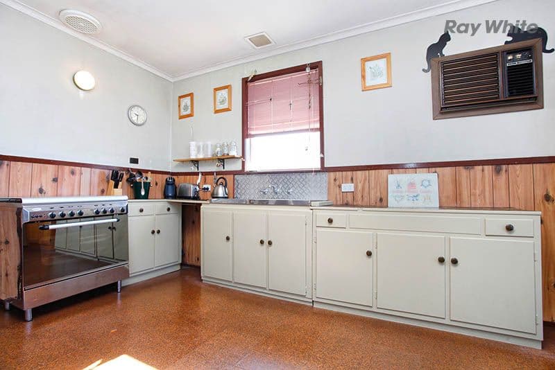 37 Henderson Street, Laverton VIC 3028, Laverton - Thumbnail 8