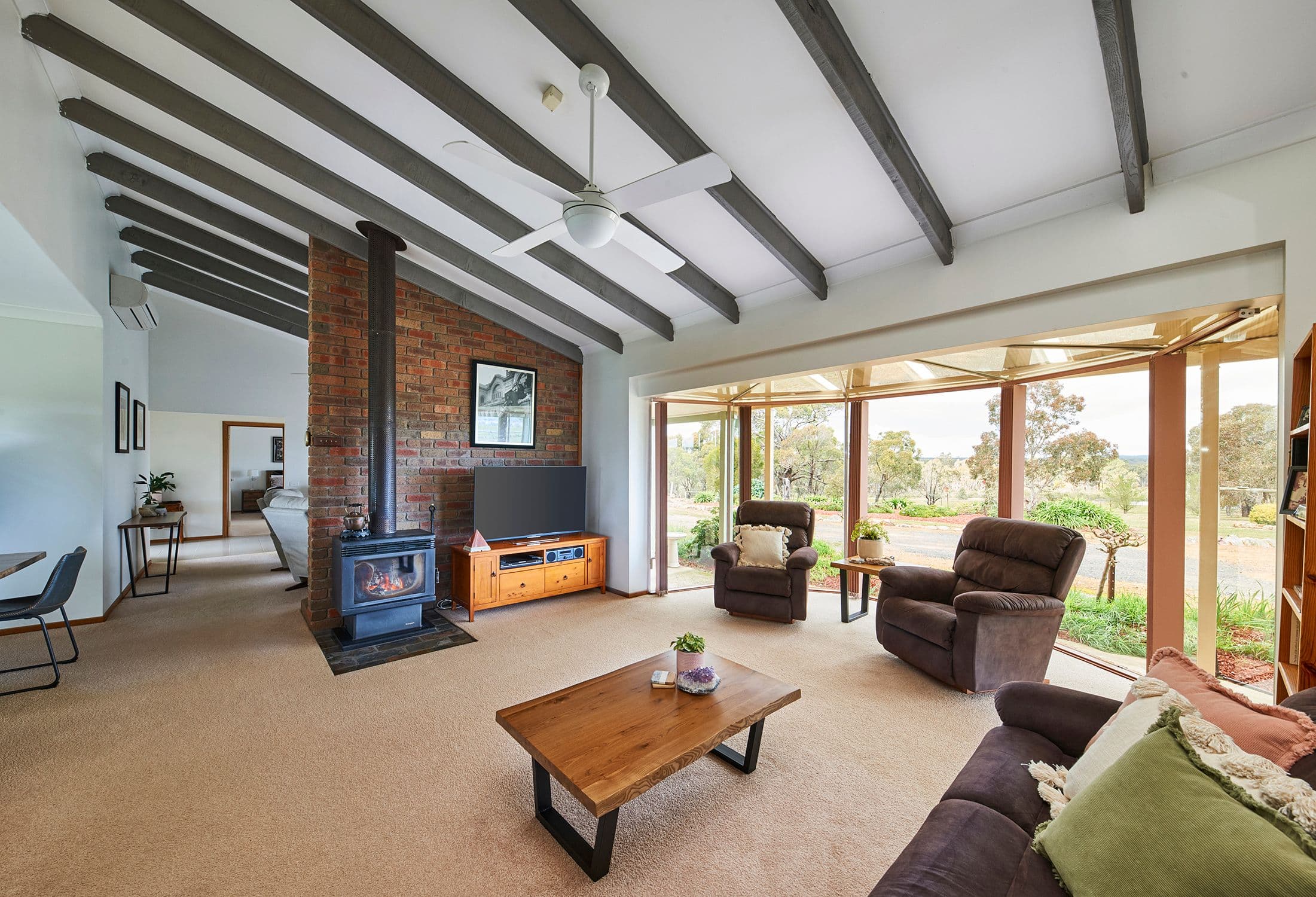 134 Leckies Drive, Heathcote VIC 3523, Heathcote - Thumbnail 2