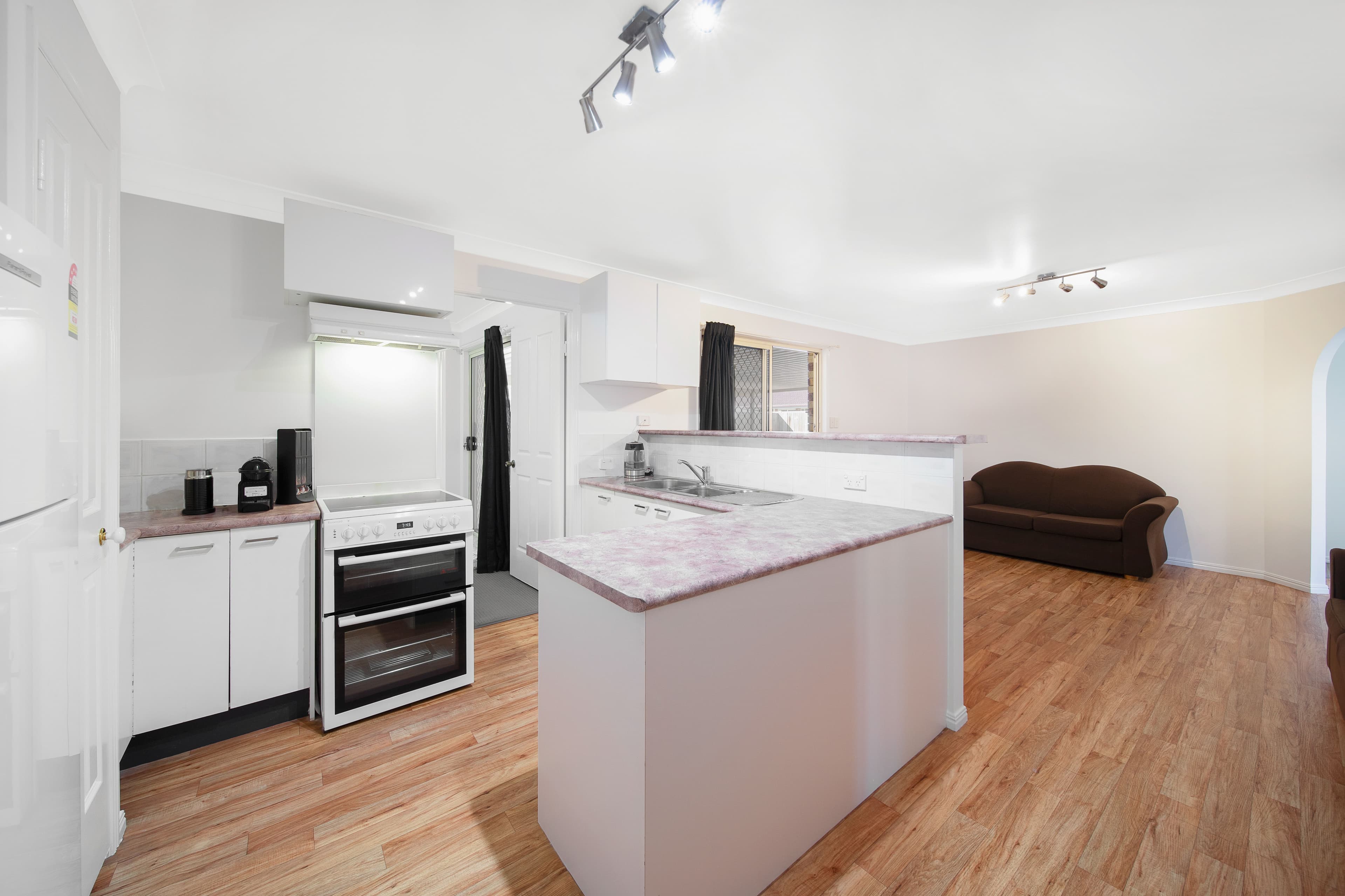 64 Kilsay Crescent, Meadowbrook QLD 4131, Meadowbrook - Thumbnail 8