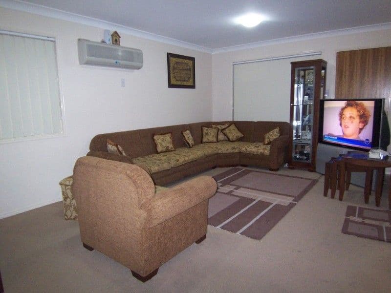 27a Merrick Street, WISHART QLD 4122, Wishart - Thumbnail 2