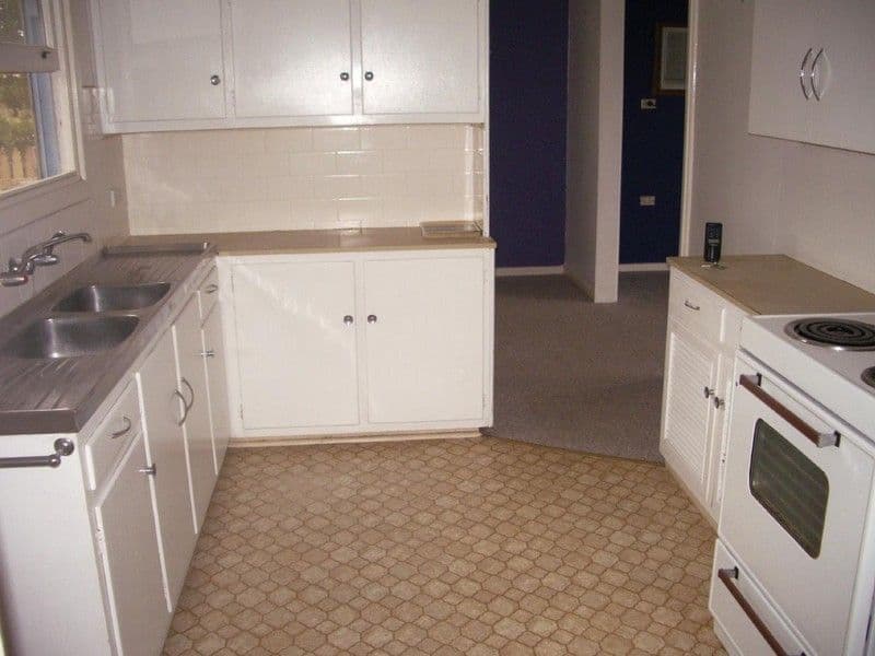 31 Venn Avenue, BORDERTOWN SA 5268, Bordertown - Thumbnail 3
