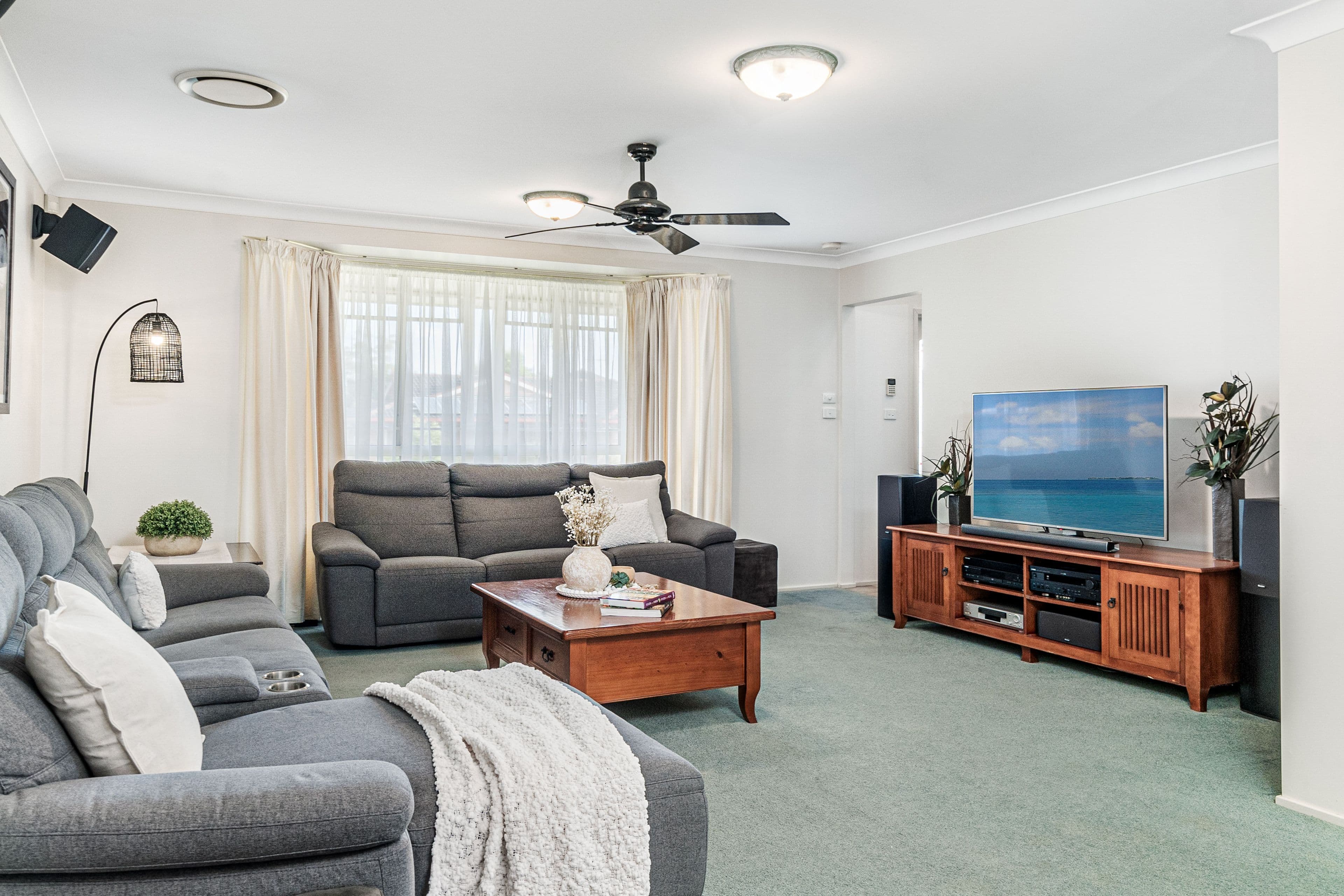 33 Crestview Avenue, Kellyville NSW 2155, Kellyville - Thumbnail 4