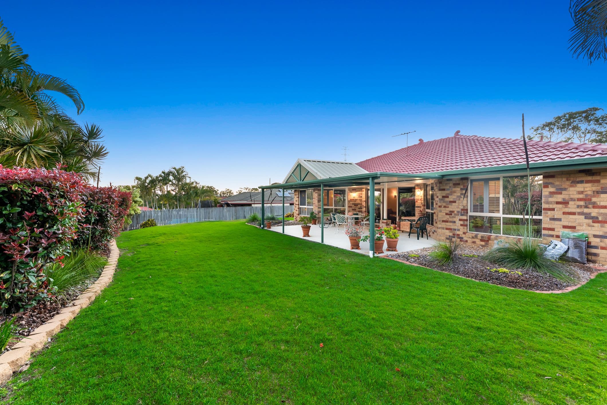 25 Warrego Crescent, Murrumba Downs QLD 4503, Murrumba Downs - Thumbnail 2