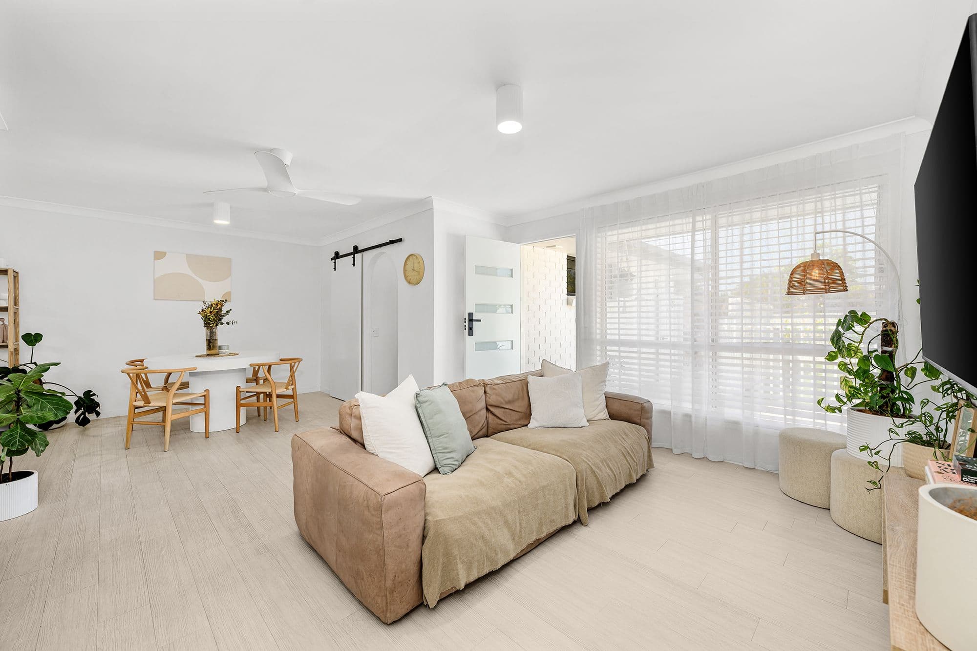 19 Mojave Drive, Burleigh Waters QLD 4220, Burleigh Waters - Thumbnail 3