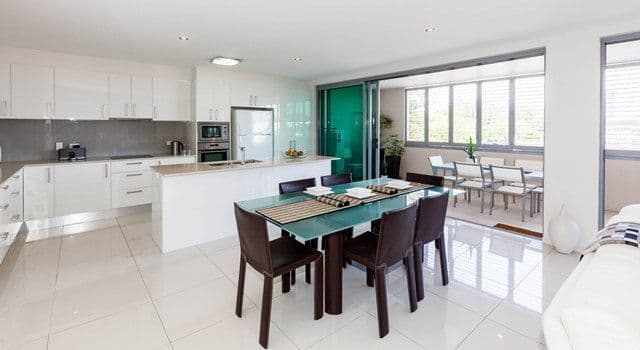 7 Burra Street, CHEVRON ISLAND QLD 4217, Chevron Island - Thumbnail 2