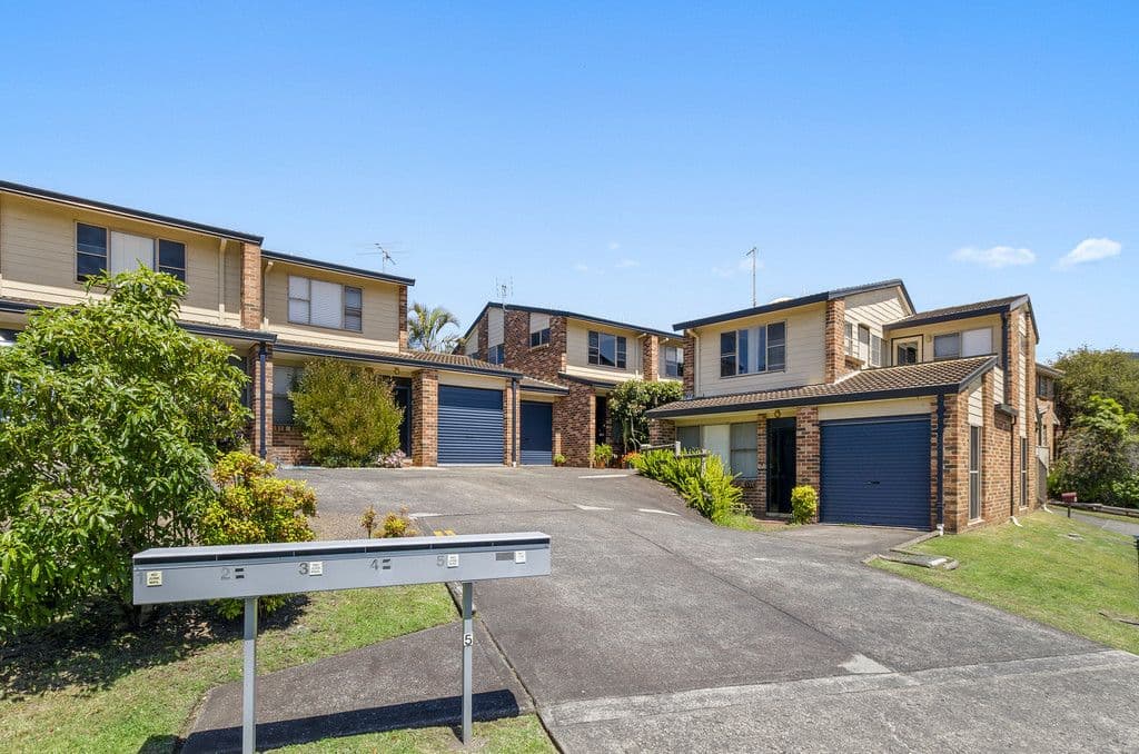 5 Newbold Close, Thirroul NSW 2515, Thirroul - Image 1