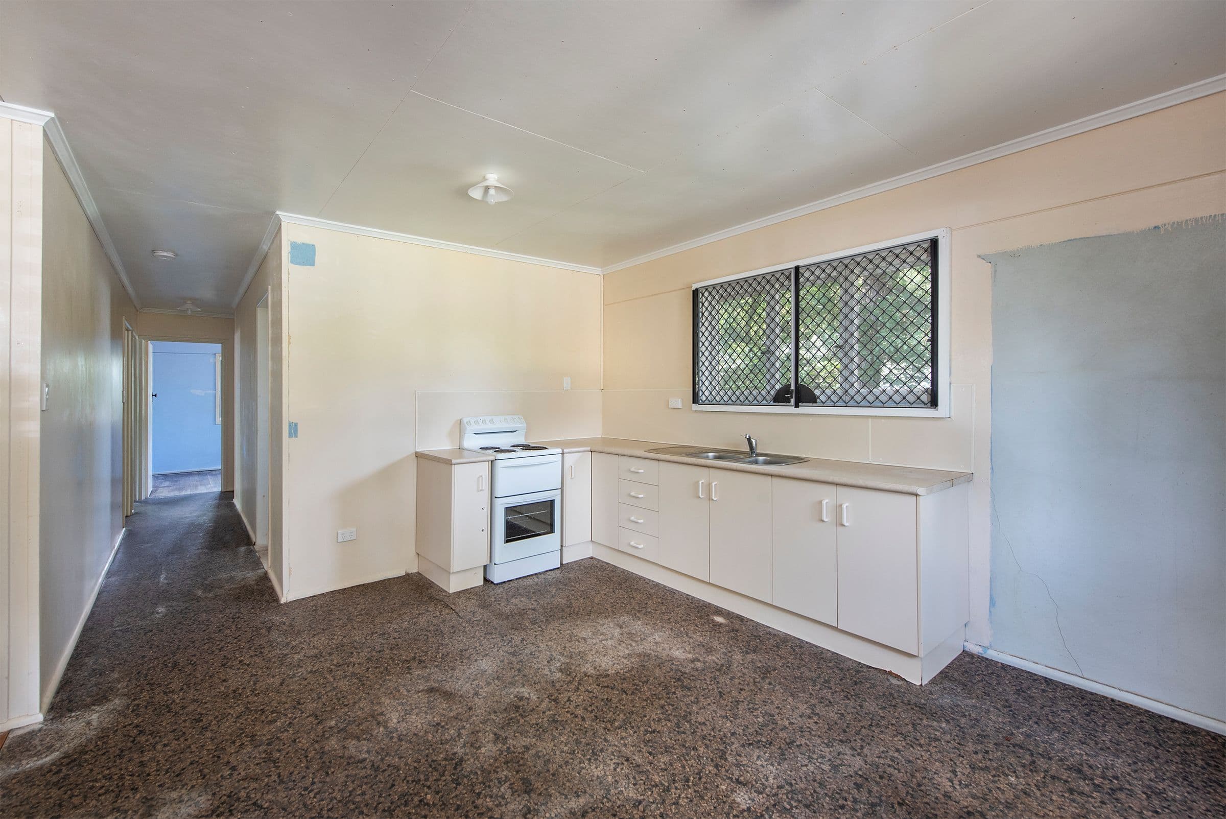 14 Mullen Street, Woodridge QLD 4114, Woodridge - Thumbnail 4