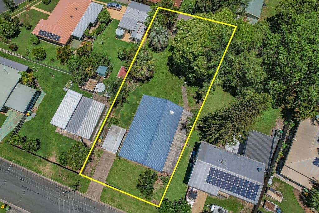 6 Carlisle Street, Morayfield QLD 4506, Morayfield - Thumbnail 3