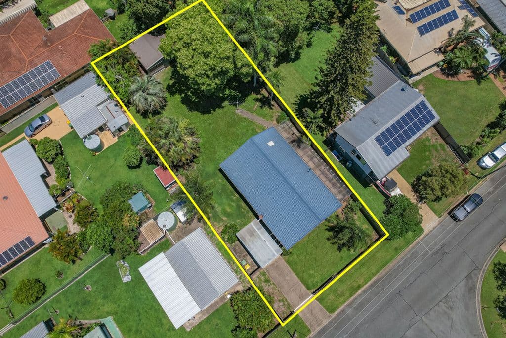 6 Carlisle Street, Morayfield QLD 4506, Morayfield - Thumbnail 4