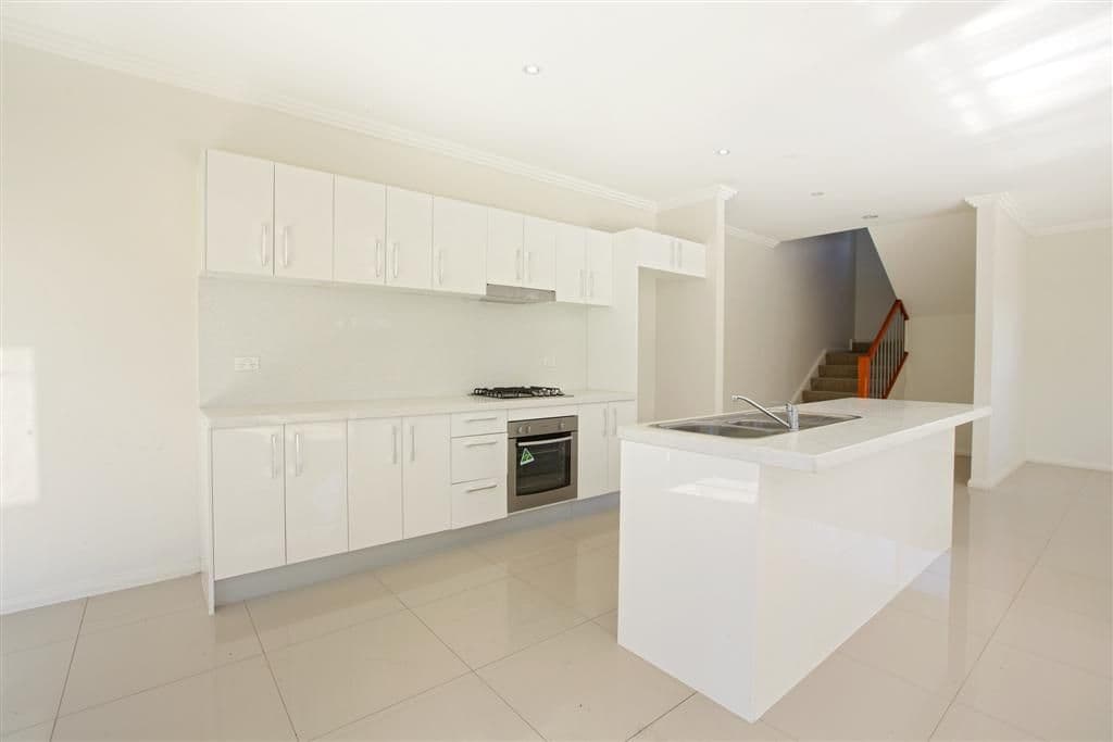 24 Foothills Terrace, Glenmore Park - Thumbnail 3