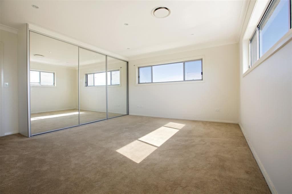 24 Foothills Terrace, Glenmore Park - Thumbnail 4