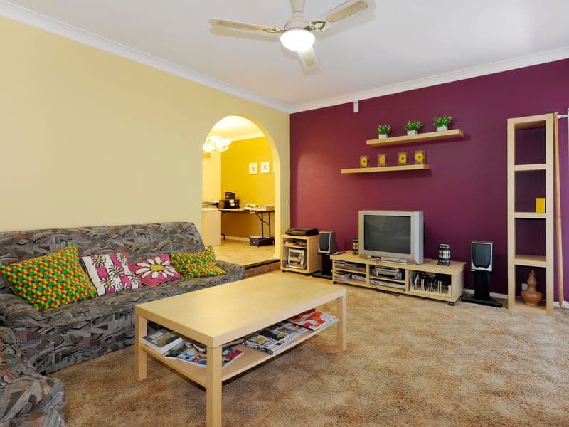 11 Gilba Close, HILLMAN WA 6168, Hillman - Thumbnail 2