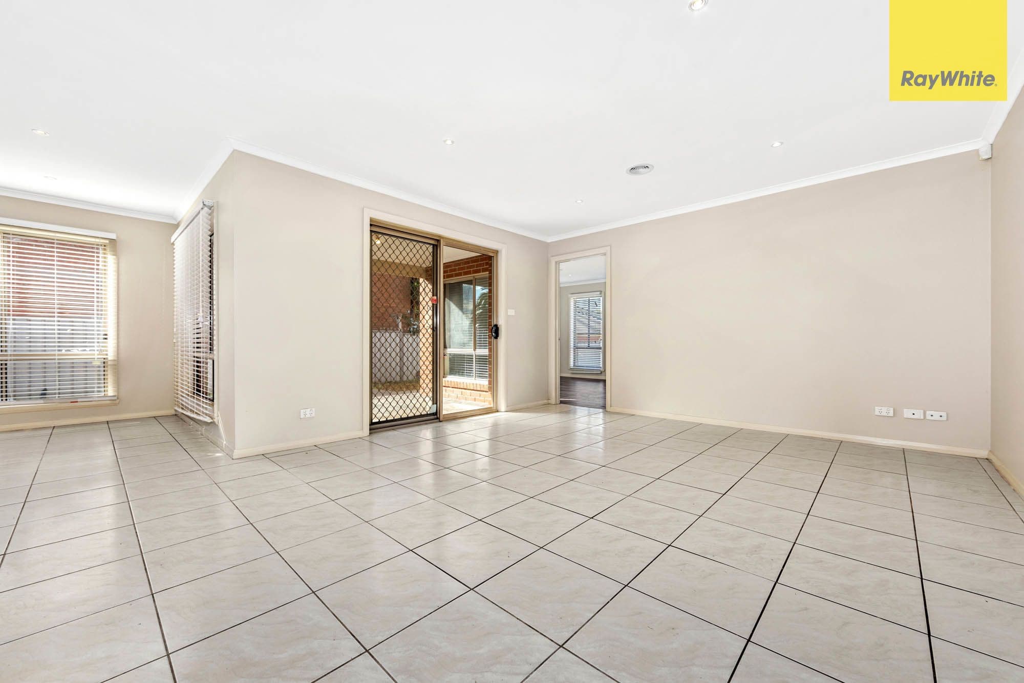 9 Warin Road, Cairnlea VIC 3023, Cairnlea - Thumbnail 4