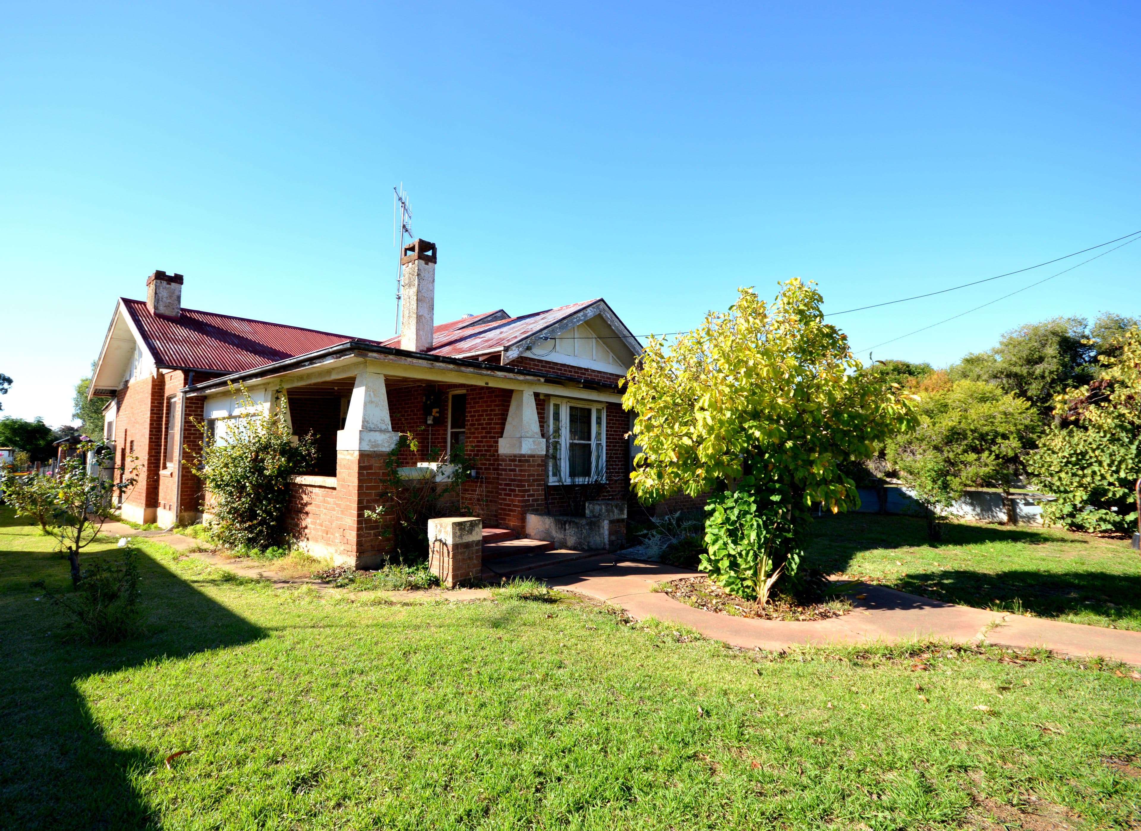 9 Ferguson Street, Canowindra - Image 1
