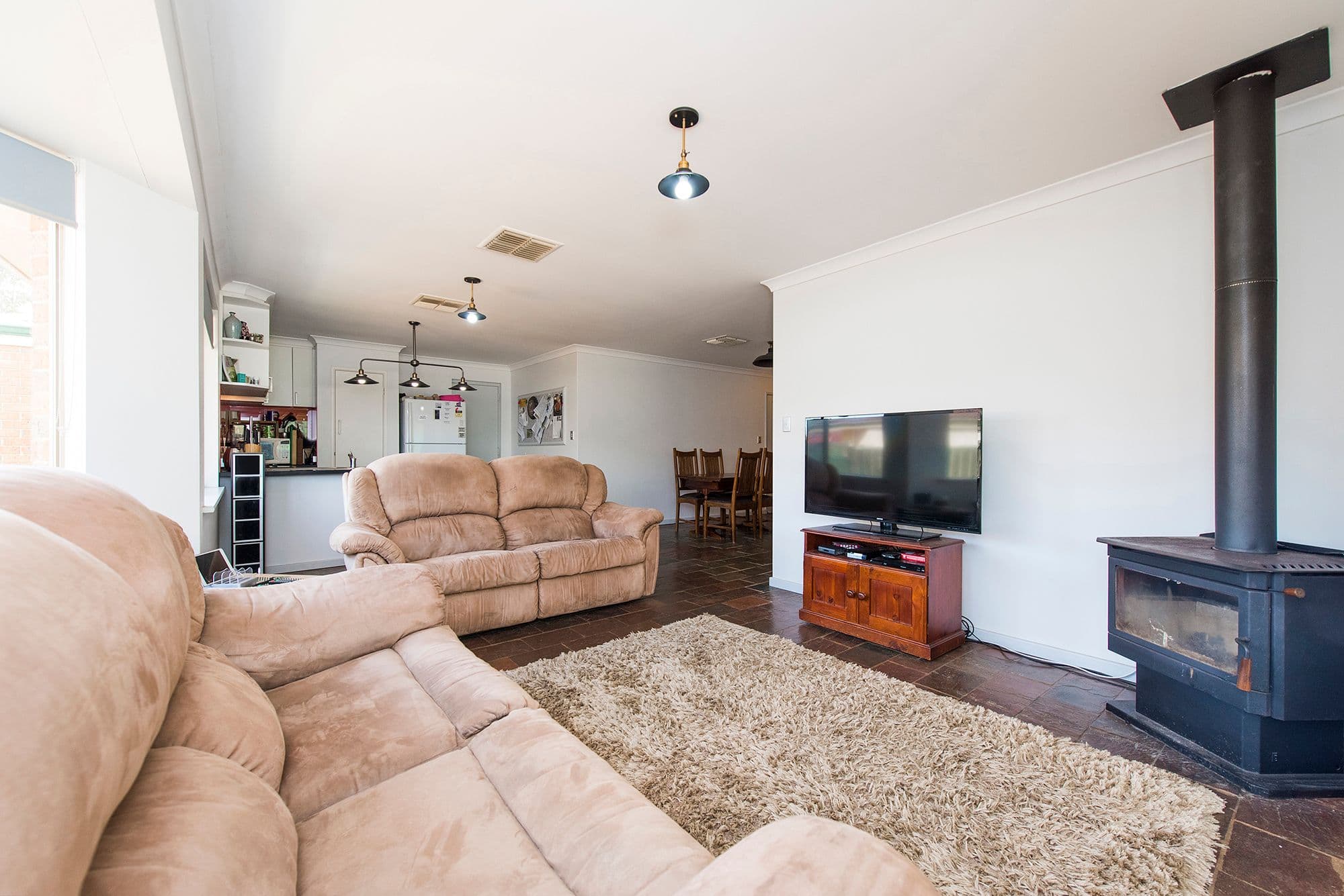 17 Banksia Court, Bullsbrook WA 6084, Bullsbrook - Thumbnail 2