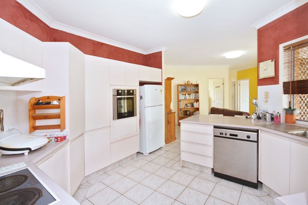 13 Lalor Court, MUDGEERABA QLD 4213, Mudgeeraba - Thumbnail 3