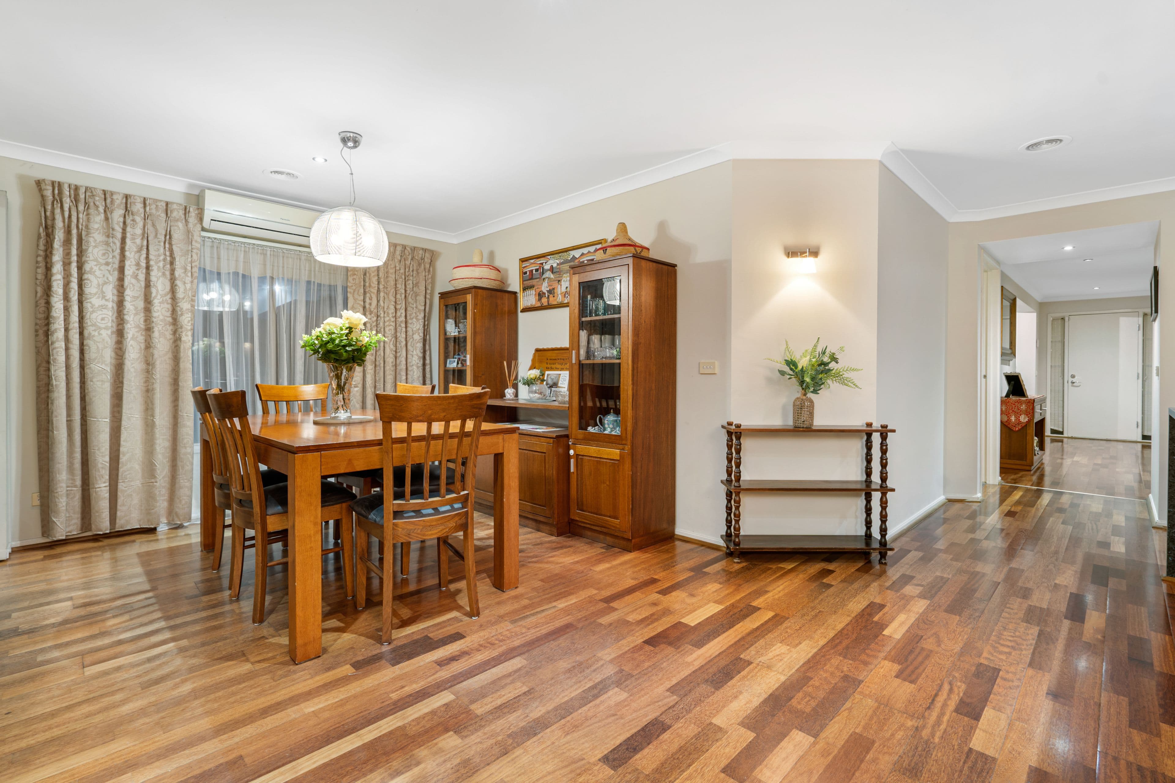 26 Dobell Crescent, Caroline Springs VIC 3023, Caroline Springs - Thumbnail 5