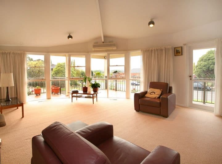 67 Marykirk Drive, WHEELERS HILL VIC 3150, Wheelers Hill - Thumbnail 3
