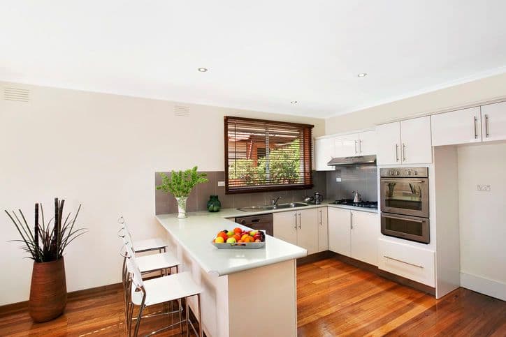 28 Thompsons Road, BULLEEN VIC 3105, Bulleen - Thumbnail 3