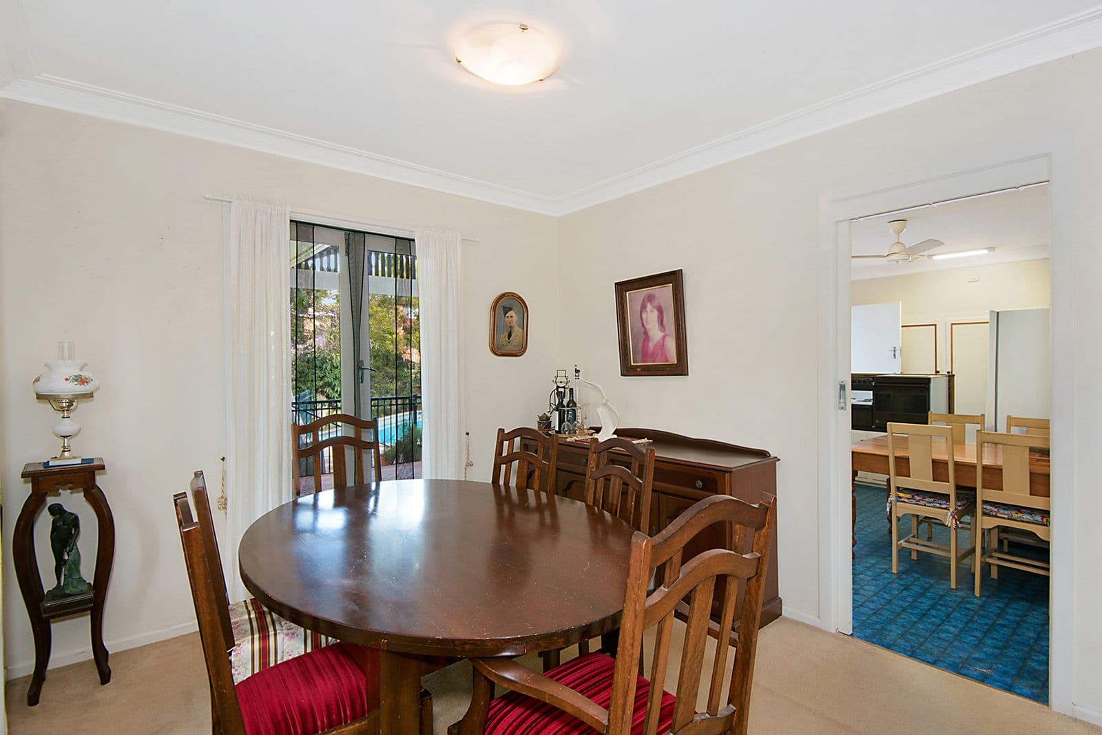 145 Victor Street, Holland Park QLD 4121, Holland Park - Thumbnail 4