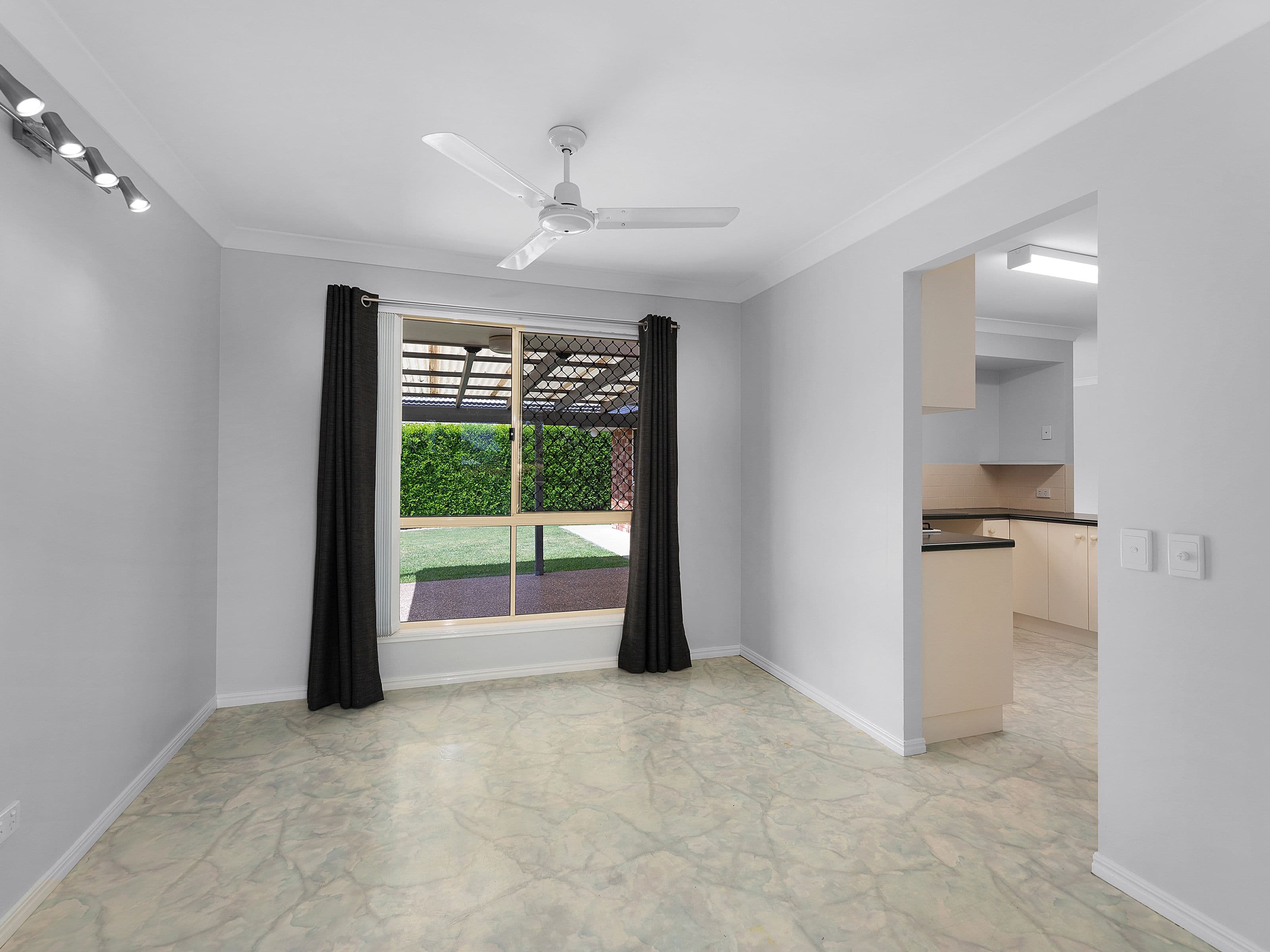 28 Willowtree Drive, Flinders View QLD 4305, Flinders View - Thumbnail 4