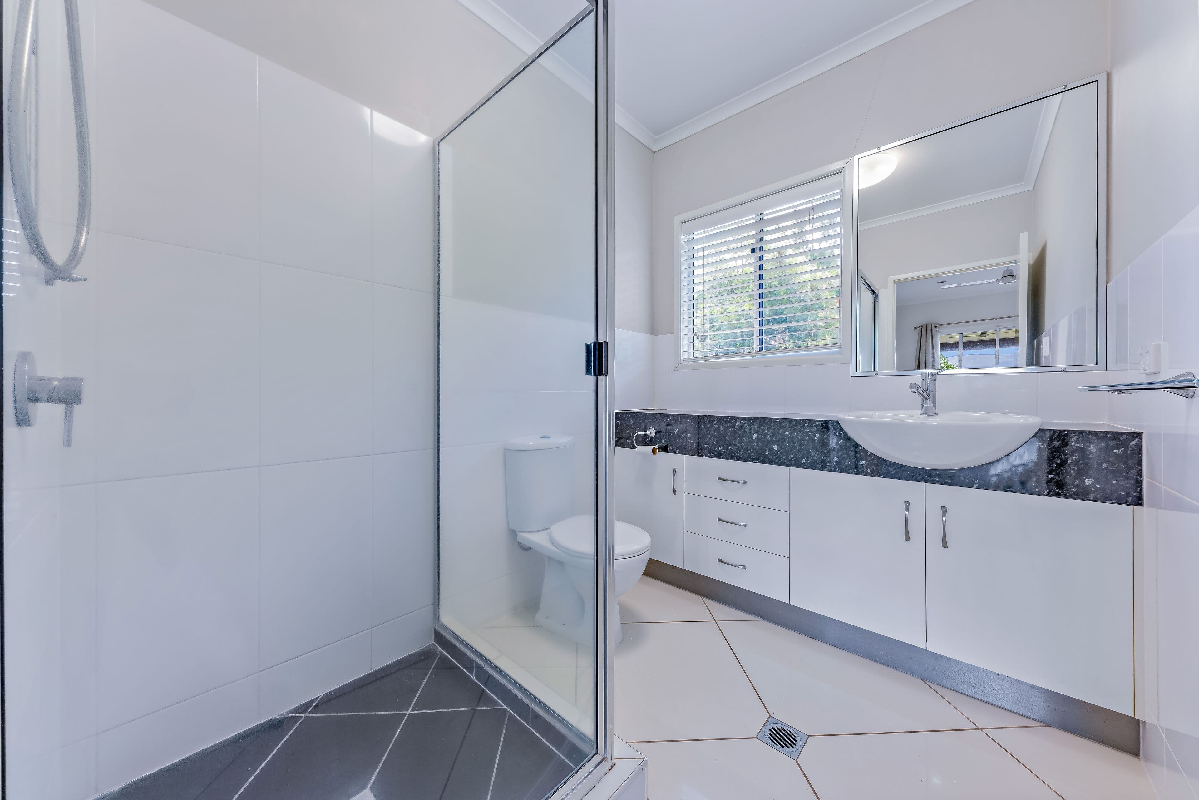 11 Johnswood Close, Cannonvale QLD 4802, Cannonvale - Thumbnail 5