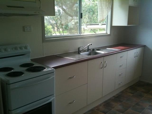 31 Elmer Street, ROMA QLD 4455, Roma - Thumbnail 2