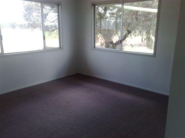 31 Elmer Street, ROMA QLD 4455, Roma - Thumbnail 4