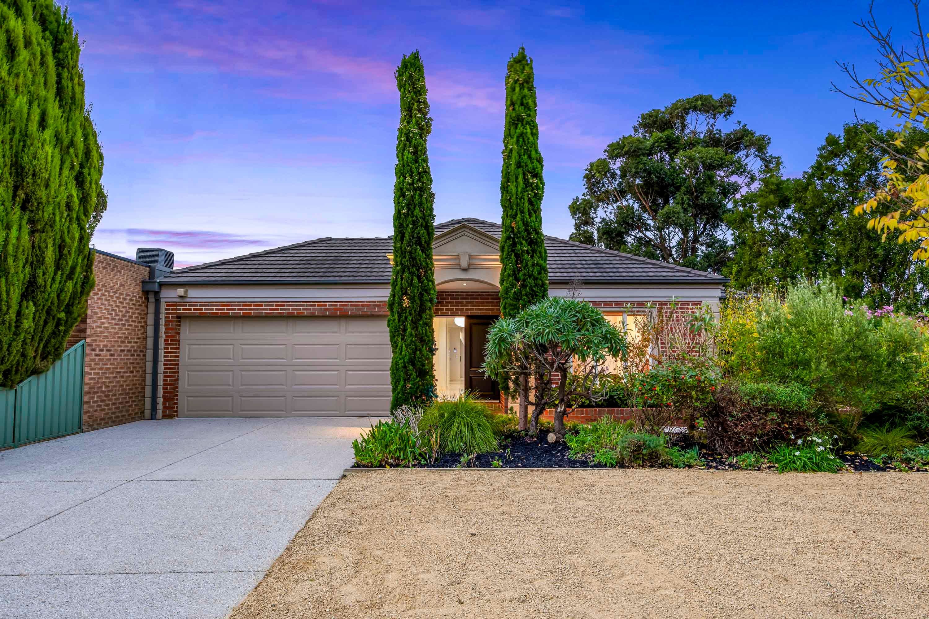 4 St Andrews Place, Lake Gardens VIC 3355, Lake Gardens - Thumbnail 2