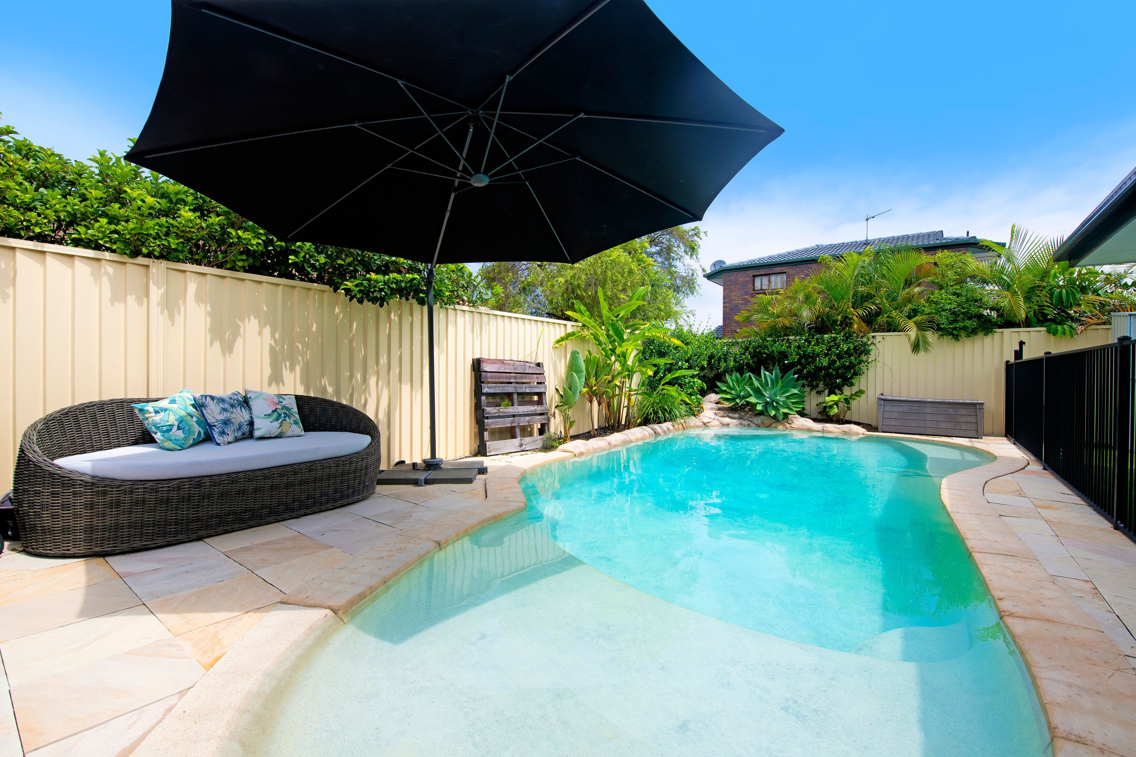 290 Christine Avenue, Varsity Lakes QLD 4227, Varsity Lakes - Thumbnail 2
