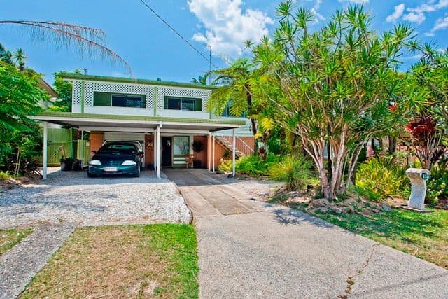 119 Bamboo Avenue, BENOWA QLD 4217, Benowa - Thumbnail 3