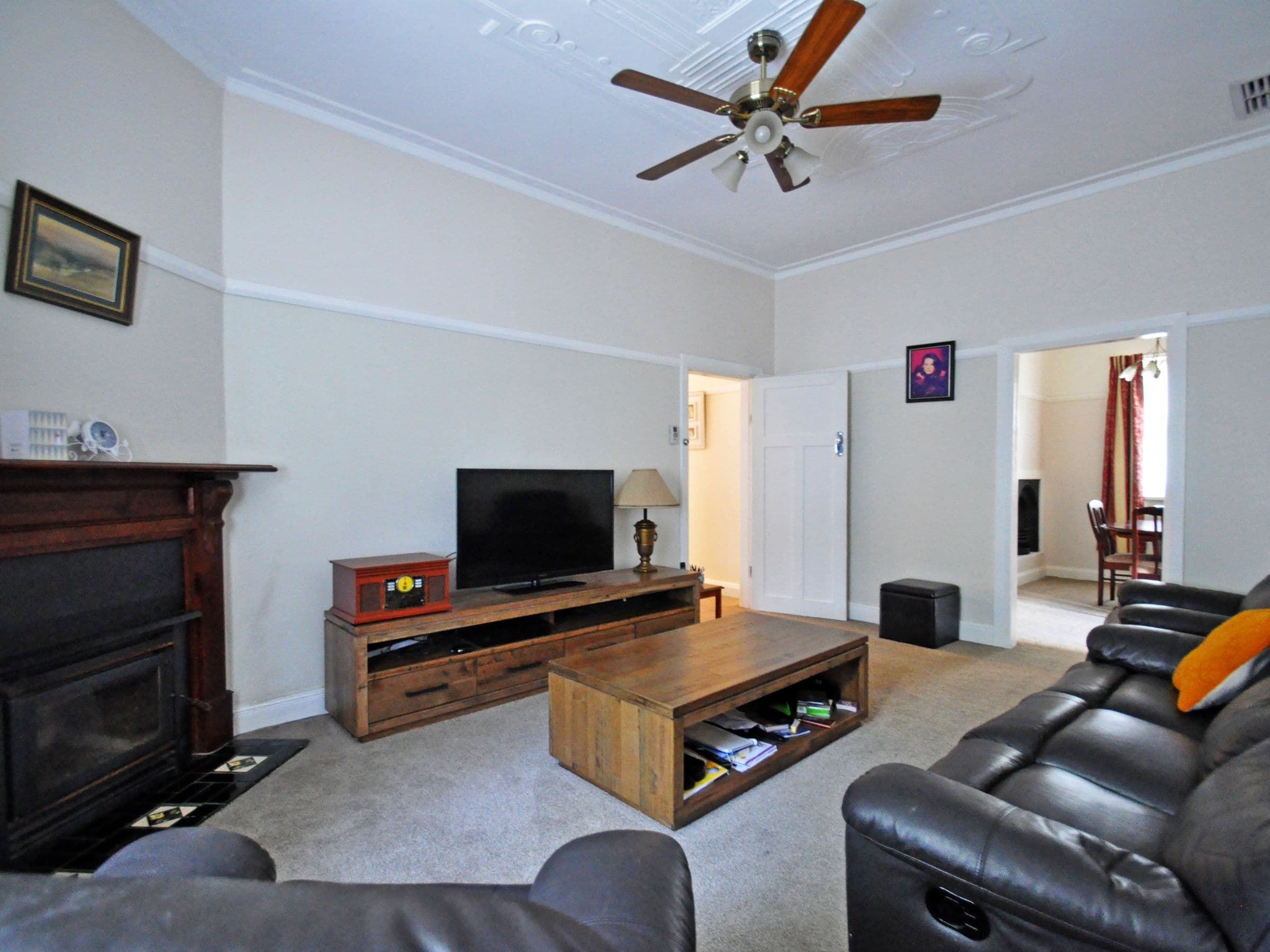 19 Regent Street, Junee NSW 2663, Junee - Thumbnail 2