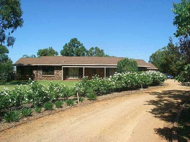 32 Colony Crescent, DUBBO NSW 2830, Dubbo - Image 1