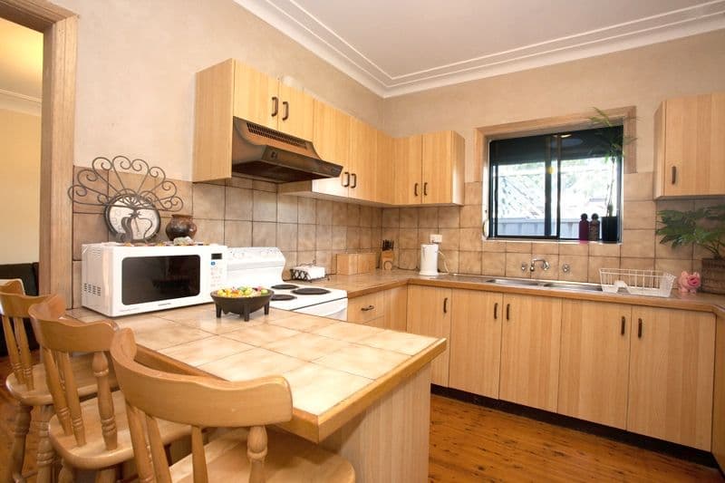 4 Weyland Street, PUNCHBOWL NSW 2196, Punchbowl - Thumbnail 2