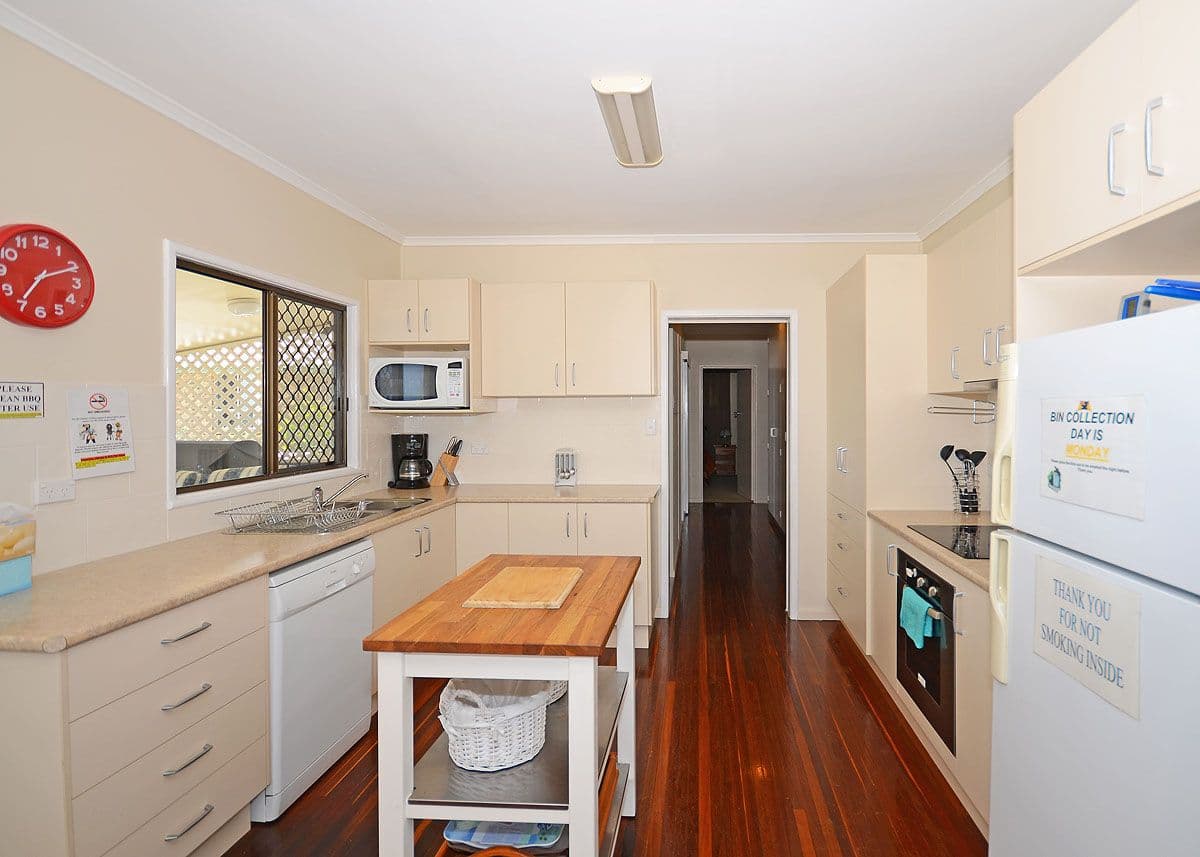 11 Bell Street, Point Vernon QLD 4655, Point Vernon - Thumbnail 8