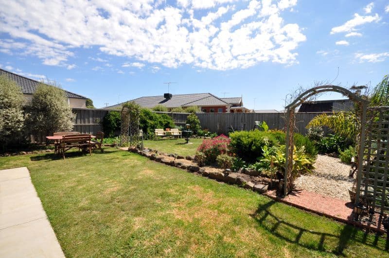 11 Dalcruin Drive, BANNOCKBURN VIC 3331, Bannockburn - Thumbnail 4