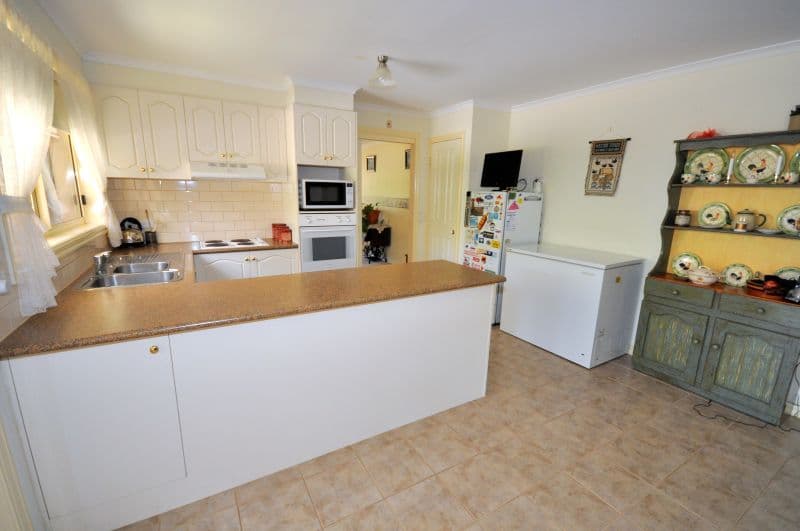 11 Dalcruin Drive, BANNOCKBURN VIC 3331, Bannockburn - Thumbnail 7