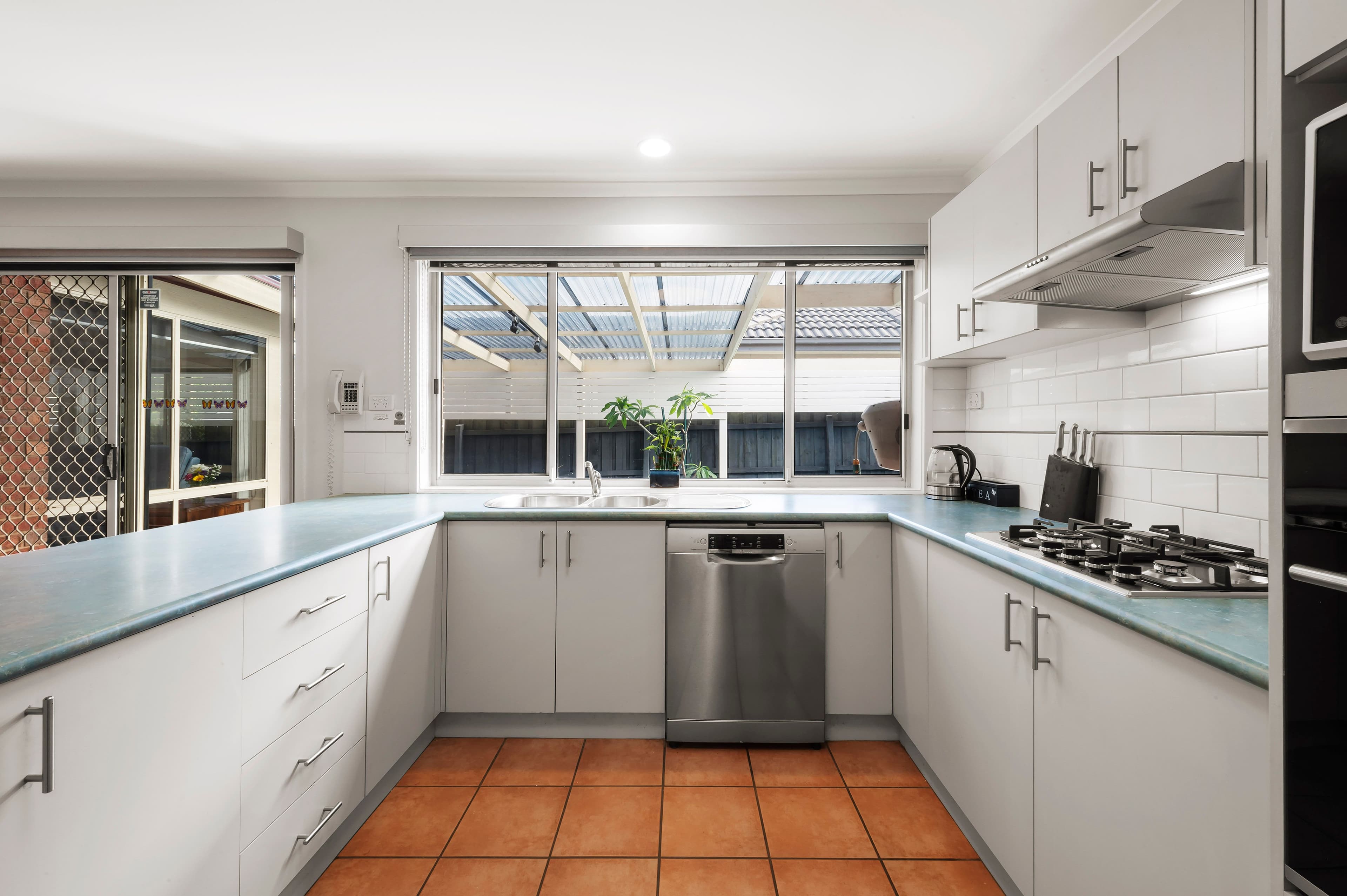 31 Hallow Street, Bentleigh East VIC 3165, Bentleigh East - Thumbnail 4