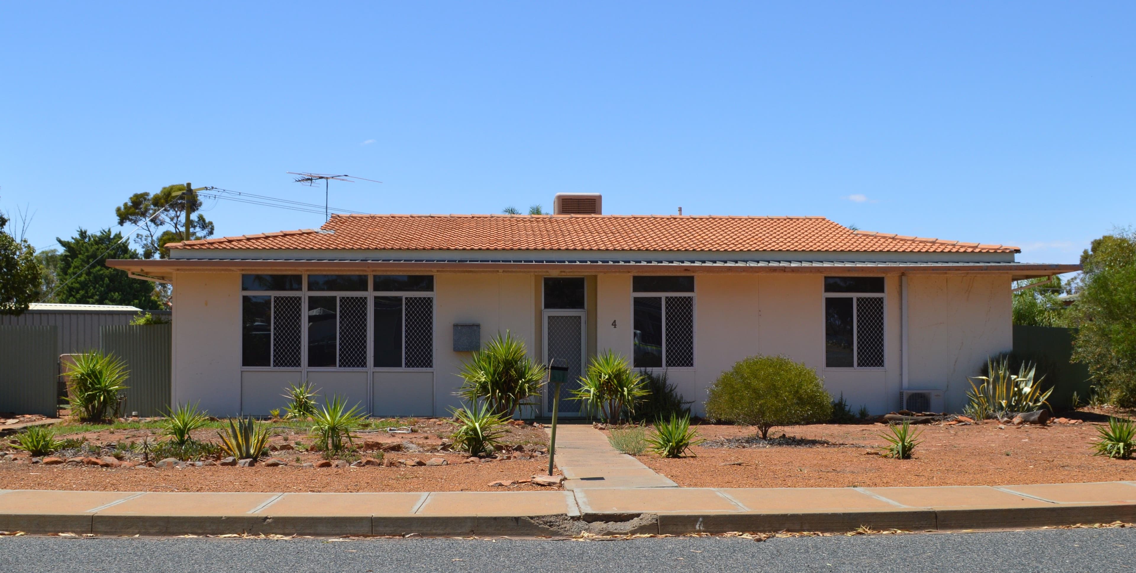 4 Cassia Crescent, Kambalda West WA 6442, Kambalda West - Image 1
